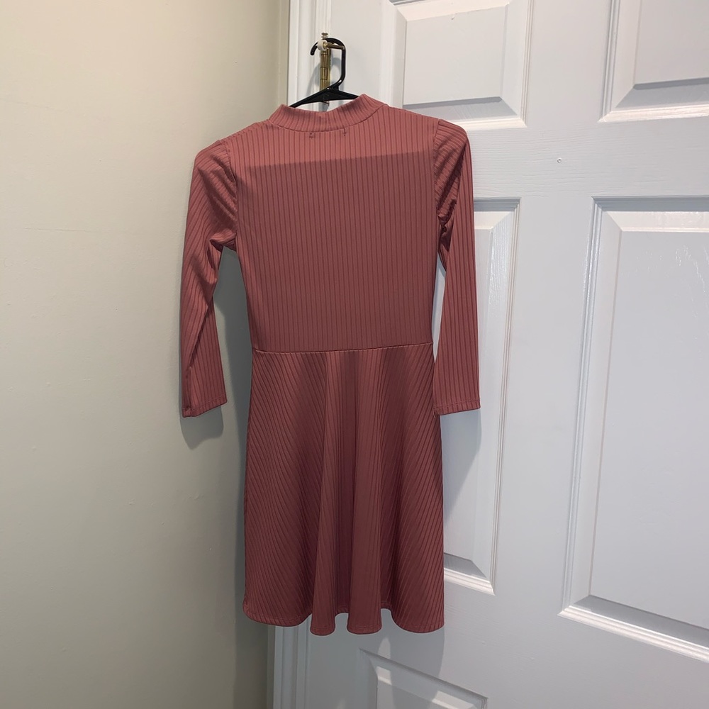 Cute Ribbed Dress - Picture 3 of 7